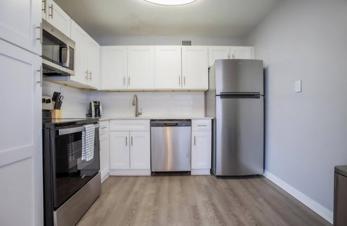 Fort Wayne Apartment | Landing | Stunning 2BD, Game Room, Gym