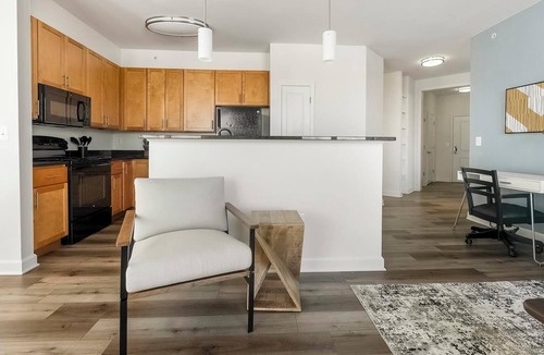 Frederick Apartment | Landing | Stunning 2BD, Pool, Gym