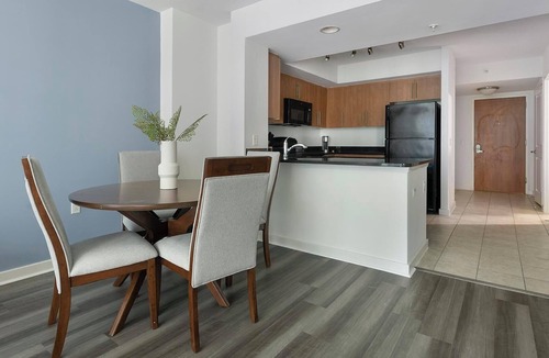 Navy Yard Apartment | Landing | Stunning 2BD, Courtyard