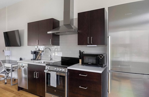 Cherry Creek Apartment | Landing | Stunning Studio, Rooftop Lounge