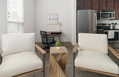 Washington Ave./ Memorial Park Apartment | Landing | Stunning Studio, Clubhouse, Gym
