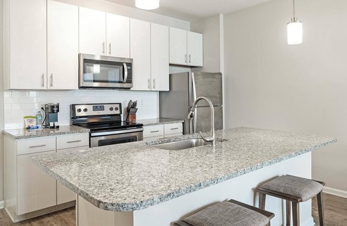 Land O' Lakes Apartment | Landing | Stunning 1BD, Gym, Pool