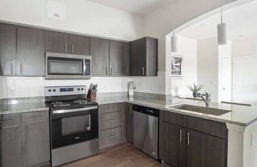 Pflugerville Apartment | Landing | Stylish 1BD, Yoga Studio, Pool