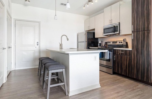 Fairvilla Apartment | Landing | Stylish 1BD, Clubhouse, Gym