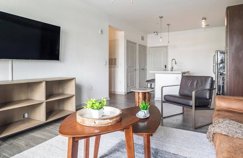Fairvilla Apartment | Landing | Stylish 1BD, Clubhouse, Gym