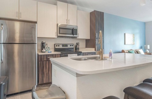 Fairvilla Apartment | Landing | Stylish 1BD, Clubhouse, Gym