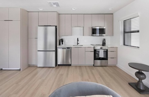 North Mountain Apartment | Landing | Stylish 1BD, Clubhouse, Pool