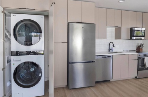 North Mountain Apartment | Landing | Stylish 1BD, Game Room, Clubhouse