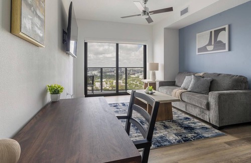 Overtown Apartment | Landing | Stylish 1BD, Pool