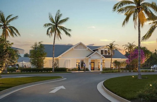 Fort Myers Apartment | Landing | Stylish 1BD, Pool
