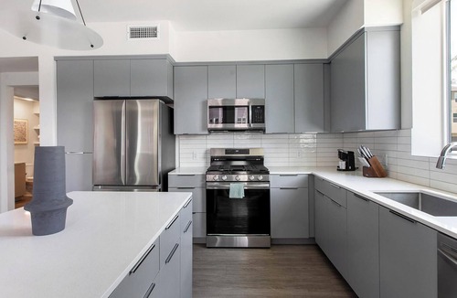 Rhodes Ranch Apartment | Landing | Stylish 2BD, Clubhouse, Rooftop Lounge