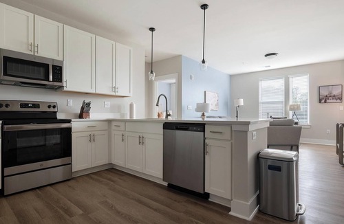 Hickory Apartment | Landing | Stylish 2BD, Clubhouse, Yoga Studio