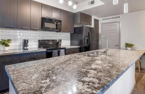 Arrowhead Ranch Apartment | Landing | Stylish 2BD, Gym