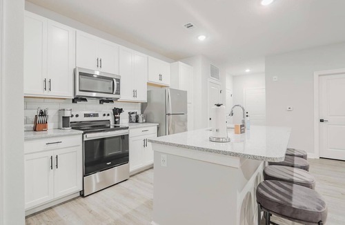 Fort Myers Apartment | Landing | Stylish 2BD, Pool
