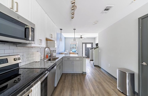 Northwest Pensacola Apartment | Landing | Stylish 2BD, Rooftop Lounge, Yoga Studio