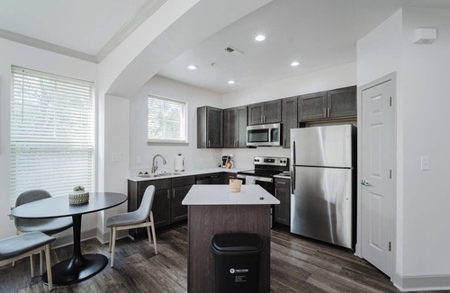 Corryville Apartment | Landing | Stylish 2BD, Pool, Clubhouse