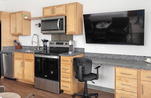 Five Points South Apartment | Landing | Stylish Studio, Gym, Yoga Studio