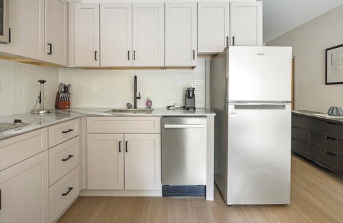 Northeast Raleigh Apartment | Landing | Stylish Studio, Gym, Pool