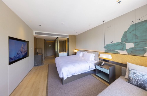 Changjiang County Hotel | Landison Resort Jingdezhen