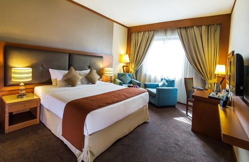 Al Muraqqabat Hotel | Landmark Summit Hotel