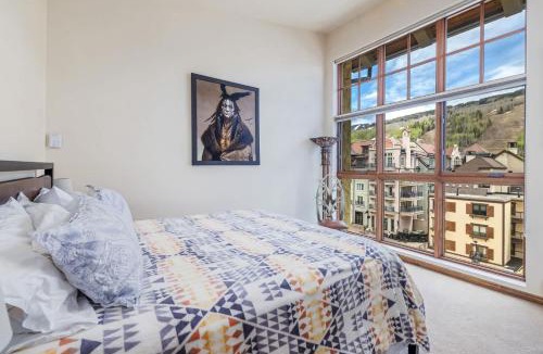 Vail House | Landmark Vail - Charming Condo for 8 with Resort-style Amenities