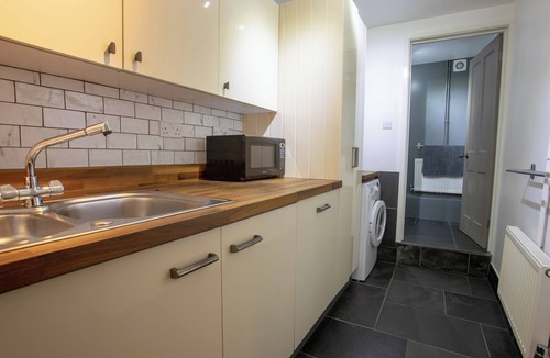 Appledore House | LANDS HOUSE, pet friendly, character holiday cottage in Appledore