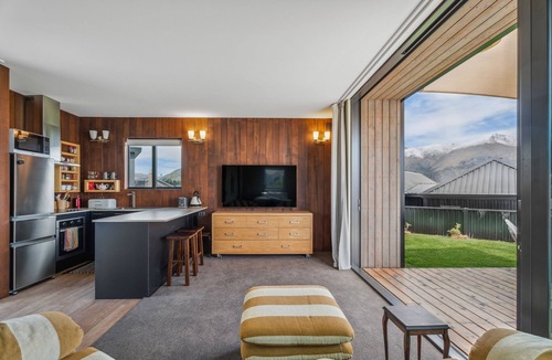 Wanaka House | Landsborough Lane - Wanaka Holiday Studio
