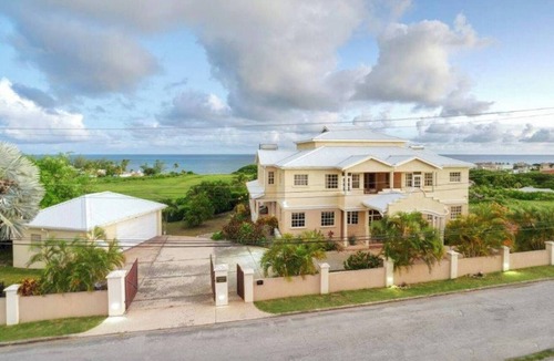 Welches House | Landsdown House 4bd by ZenBreak