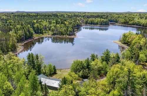 Drummond House | Lang Lodge cabin