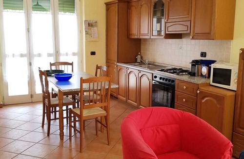 Sommariva Perno Apartment | LANGHE AND ROERO - Angela Apartment