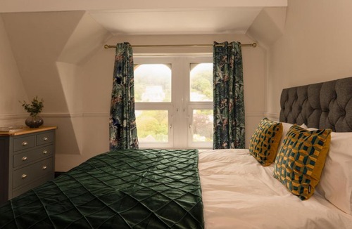 Hele House | Langleigh Villa