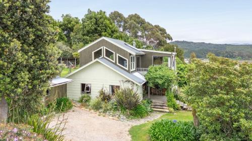 Parapara House | Langley Lodge