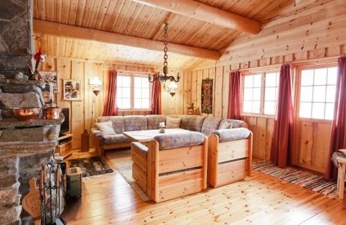 Oye House | Langlofonna