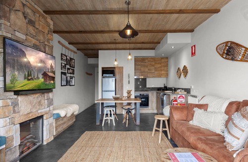 Thredbo Apartment | Lantern 20 Deluxe a beautifully designed Ski Cabin