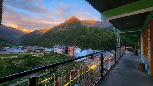 Chitkul Hostel | LAP Stays - Wanderer's Nest