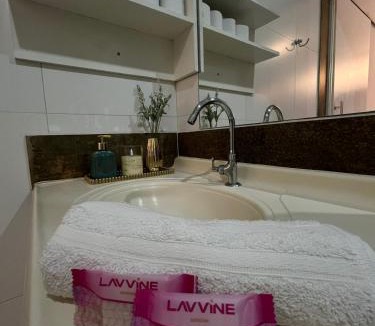 Central - West Region House | Lar Aconchegante 2min do centro