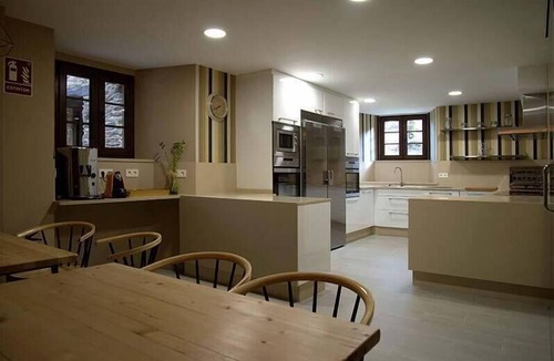 Meira House | Lar de Donas