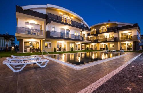 Guzeloba Mahallesi Apartment | Lara Beach Homes