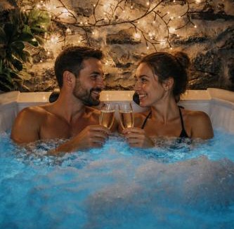 Castillo de Bayuela House | LARCADE Loft Industrial-Jacuzzi