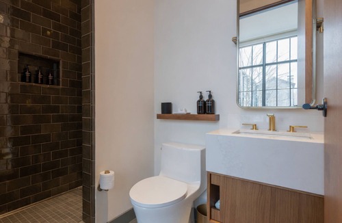 Whitefish Hotel | LARCH HOUSE