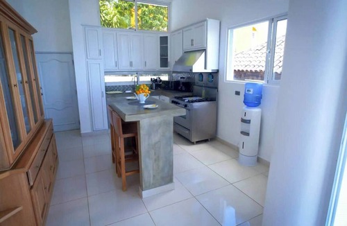 Sosua Abajo Villa | Large 10BD party villa, BBQ, ping pong, infinity pool with sea views!