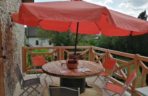 Talissieu House | Large 12-person gîte in the Valromey with terrace and large grounds