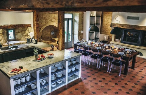 Sainte Croix de Beaumont House | Large 16th century farm estate in Dordogne