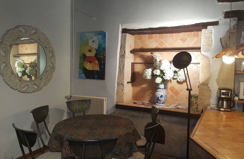 La Bachellerie House | Large 18th Century Townhouse/8 persons
