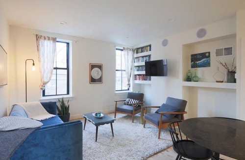 Graduate Hospital Apartment | Large 2 BDR With Deck Hosted By StayRafa