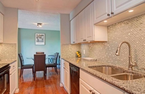 Southeast Colorado Springs Condo | Large 2 bedrooms w/west facing mountain views