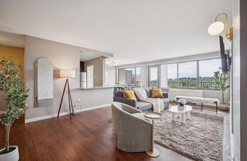 Crystal City Apartment | Large 2 Bedroom-2 bath Suite with Balcony
