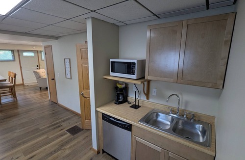 West Baraboo House | Large 2-bedroom lower unit with fast WI-FI & in unit washer/dryer