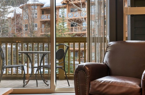 Panorama Condo | LARGE 3-Br 3-Ba | Ski In/Out | Pool & Hot Tubs | Central Upper Village Location