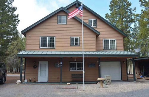 Gilchrist House | Large 3BR Retreat w Deck Views & Outdoor Adventure Access